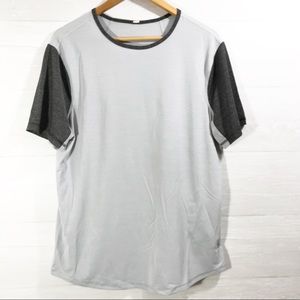 Mens Lululemon Short Sleeve Shirt size L
